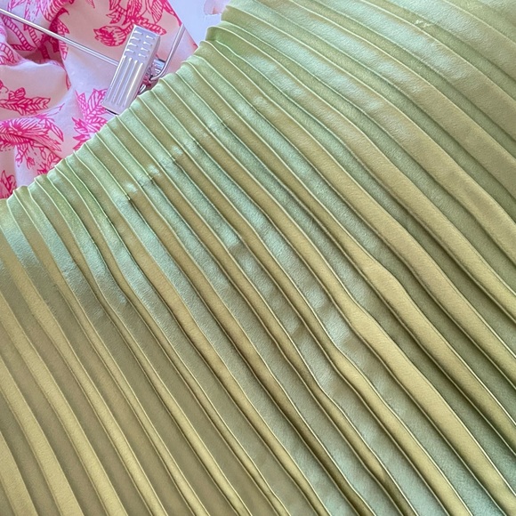 Abercrombie & Fitch Giselle Pleated Cutout Midi Dress Olive Size Medium Petite - Picture 6 of 8